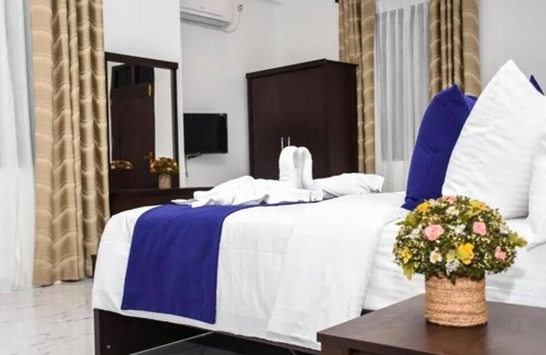 Ettukala Hotel | Mamma Raji Hotel