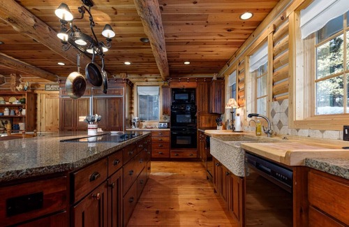 Mammoth Creek Cabin | Mammoth Creek Luxury Retreat near Zion and Bryce C