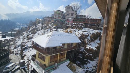Old Manali Bed & Breakfast | Manali Hills House