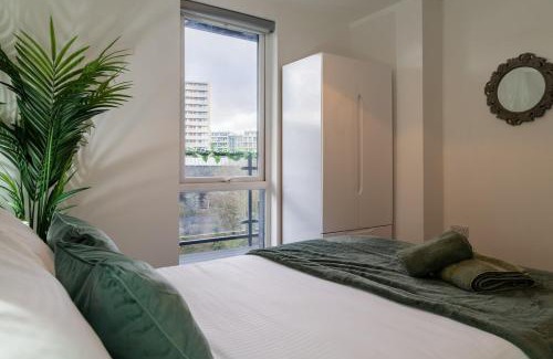 Salford Apartment | Manchester City Centre ,Salford,Lakeside apartment