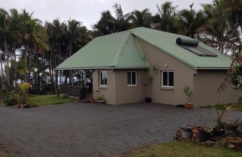 La Riviere Saint-Louis House | MANDARINE