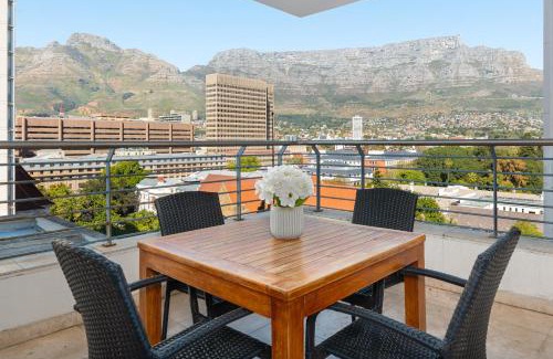 Cape Town City Centre Apartment | Mandela Rhodes Luxury Apartments