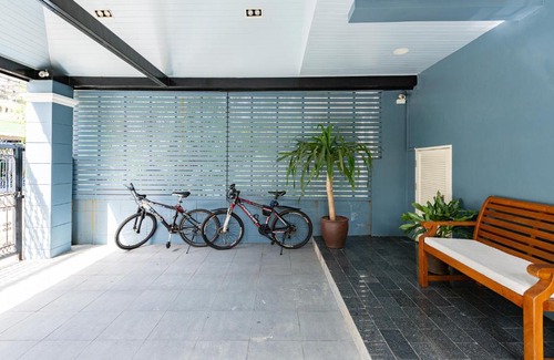 Bang Chak Hotel | Maneeya Park Residence