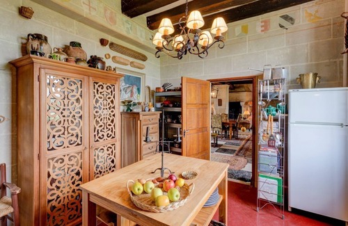 Varennes sur Loire Villa | Manoir Anoir - Three Bedroom Villa, Sleeps 6