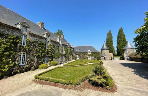 Mont-Dol House | Manoir de la Bégaudière