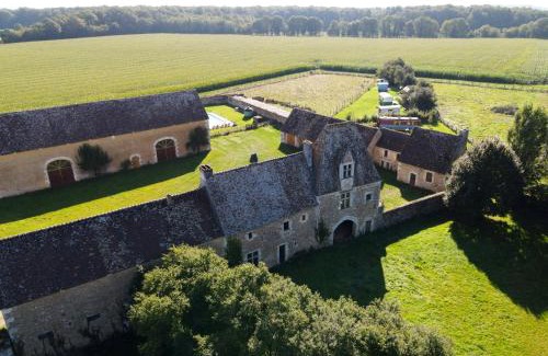 Margon House | Manoir du Bois Joly - Roulotte Vintage