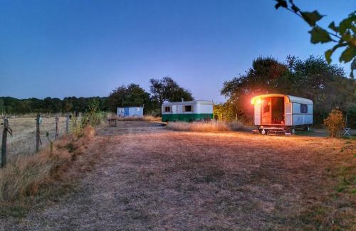 Margon House | Manoir du Bois Joly - Roulotte Vintage
