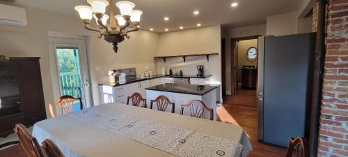 Waterville Apartment | Manoir Hunting 1869