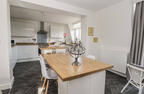 Scarborough Apartment | MANOR HEATH - THE PENTHOUSE, pet friendly in Scarborough