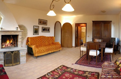 San Presto House | Manor house in the countryside of Assisi