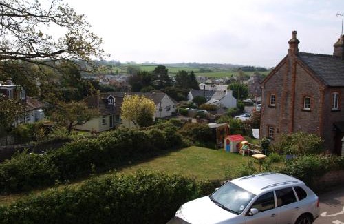 Galmpton Bed & Breakfast | Manor Inn Galmpton