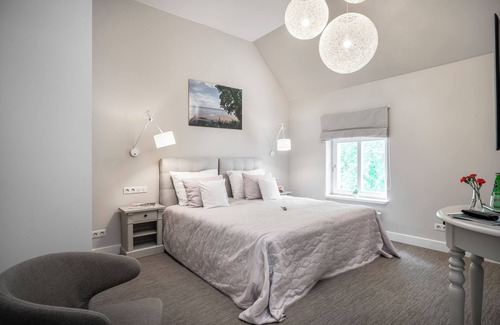 Nowe Warpno Bed & Breakfast | Manowce Palace - Double or Twin Room with Garden View (Room 6)