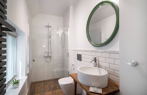 Nowe Warpno Bed & Breakfast | Manowce Palace - Double or Twin Room with Garden View (Room 6)