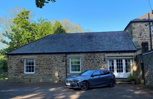 East Boldon Apartment | Mansion Annexe - Private 5 Acres-stunning Grounds