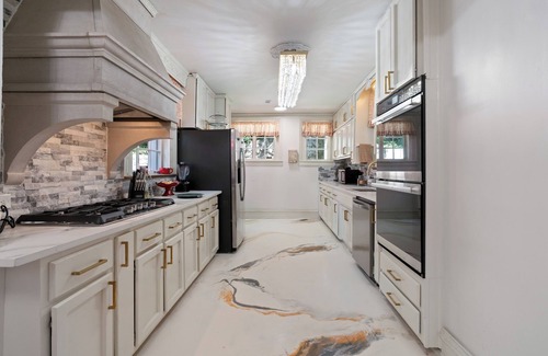 Redmont Park House | Mansion City View on Highland