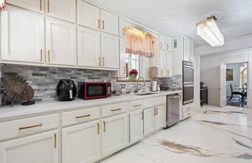 Redmont Park House | Mansion City View on Highland