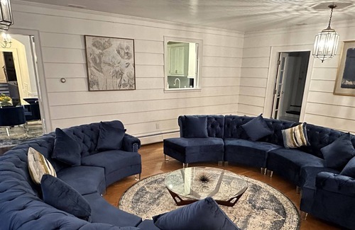 Albany House | Mansion in Albany 7minutes to Downtown Albany
