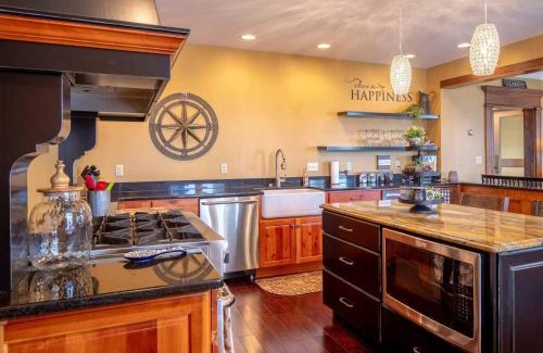 Clarion House | Mansion Pet-friendly Downtown
