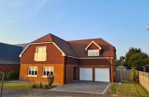 Isle of Thanet House | Manston Manor