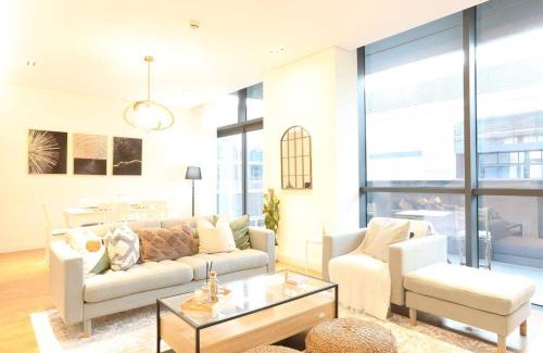 Al Wasl Apartment | Manzil - Sleek 2BR nr Downtown & Dubai Mall