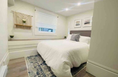 Kitsilano Hotel | Maple beach house Garden suite