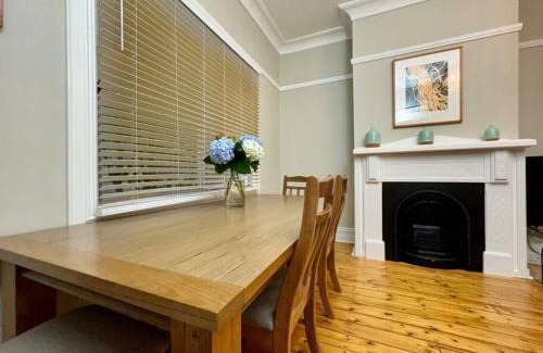 Katoomba House | Maple Grove