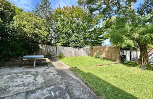 Katoomba House | Maple Grove