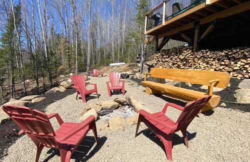 Madawaska Valley Cottage | Maple Ridge Modern Cottage