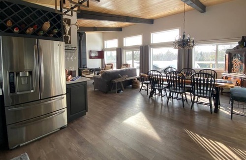 Madawaska Valley Cottage | Maple Ridge Modern Cottage