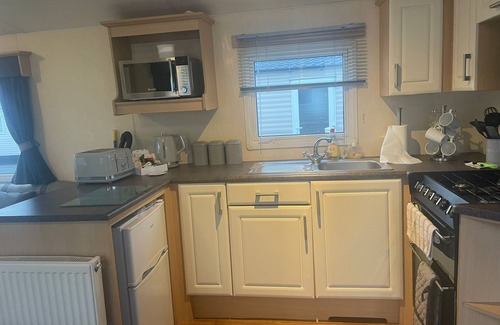 Porthcawl House | Maples 126 - 3 Bedroom Caravan at Trecco Bay Holiday Park, Porthcawl