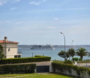 Oeiras Apartment | Mar à sua janela