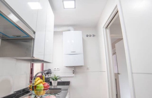 Hortaleza House | Mar de Cristal Apartment ★ Parking ★ AC