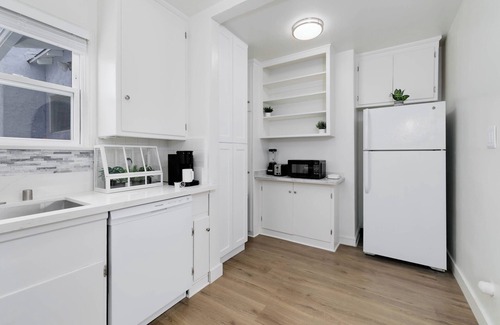 Mar Vista House | Mar Vista Beach Escape 2BR w/Relaxing Yard