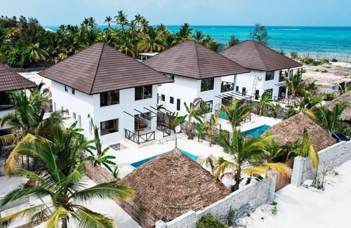 Bwejuu Villa | Maracuja Villa Zanzibar 2 minutes from the beach!