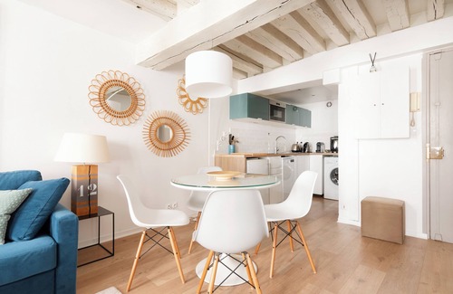 Saint-Gervais Apartment | Marais designer 1BR, AC, in the heart of Paris, close to everything.