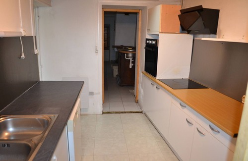 Moreilles House | Marais poitevin 18th century farmhouse with large wooded area very quiet