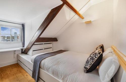 Saint-Gervais Apartment | Marais Rooftop Apartment