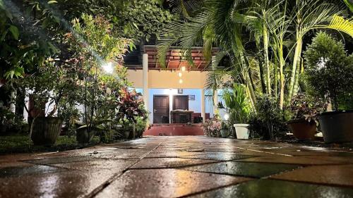 Mararikulam Bed & Breakfast | Marari Charlys Homestay