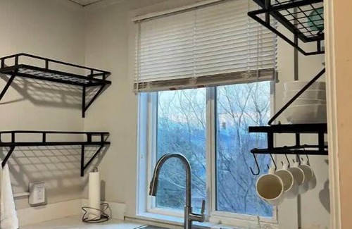 Seward Apartment | Marathon Historic Apartments- Bayview - Heart of downtown -Charming 1 bedroom
