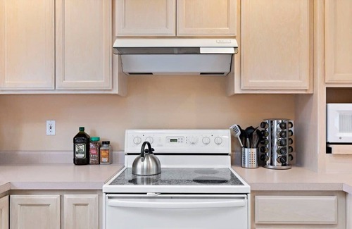 Loyola House | @ Marbella Lane - 2BR Charming Spacious Home