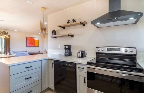 Joshua Tree Cottage | @ Marbella Lane - Joshua Tree Bubble Dome!