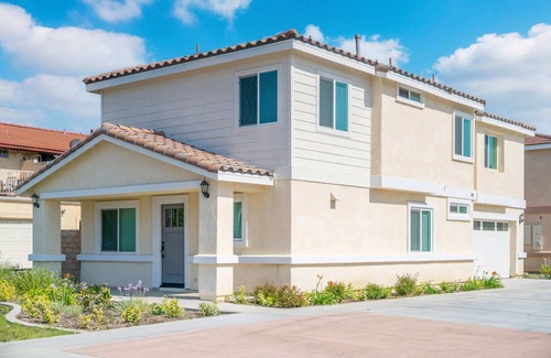 Westmont House | @ Marbella Lane - Modern Aesthetic 4BR Posh Home