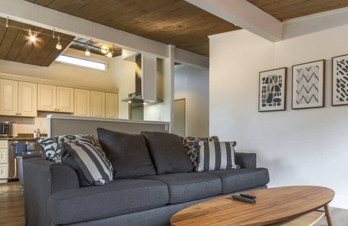 Palo Alto House | @ Marbella Lane - Modern Minimalist Home