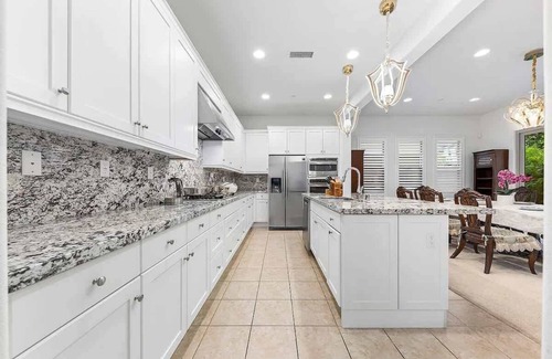 Irvine House | @ Marbella Lane - Sleek 1BR in Prime Irvine Area