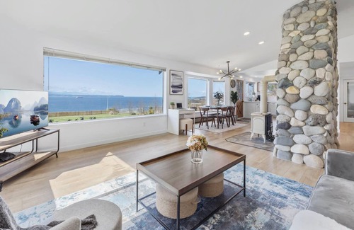 Coupeville House | @ Marbella Lane - Waterfront 2BR Whidbey Island