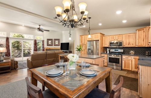 Carbondale House | Marble Riverfront Retreat | Mountainside Escape