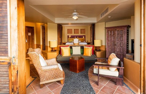 Zihuatanejo Resort | March Break Mexico Getawayn2 Bedroom Beach front Vacation HomenSleeps 6