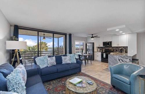 Marco Island Condo | Marco Island Riverside Retreat