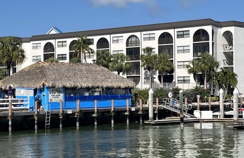 Marco Island Condo | Marco Island Riverfront Anglers Cove Condo -Be Our Guest!