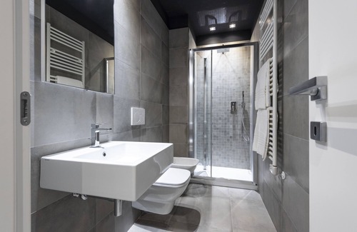 Follonica House | Marconi 1935 B&B and Holiday Home